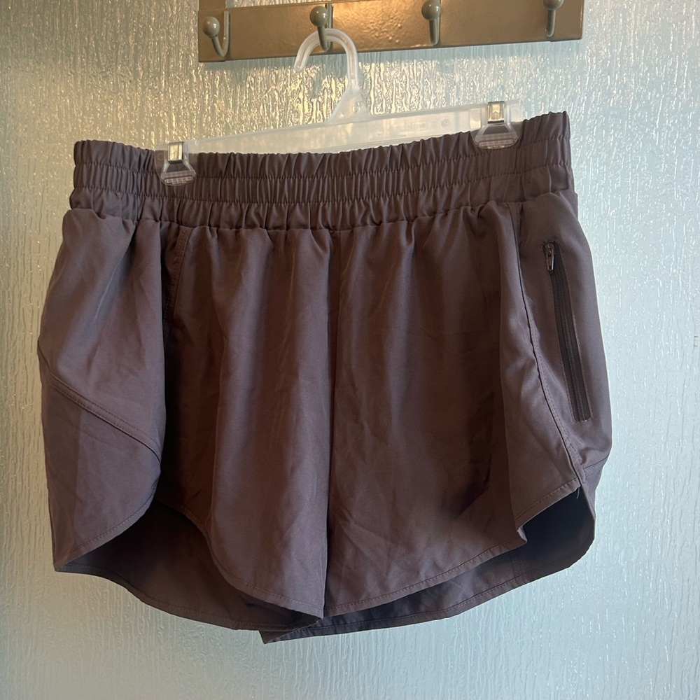 NWOT Amazon.com Mauve Light Running/Workout Shorts